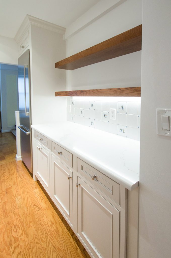 French-Kitchen-Under-Cabinet-Lighting-Hardwood-Floors-dRemodeling-Philadelphia