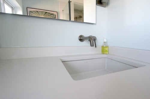Bath Quartz Countertop Wall Mounted Faucet