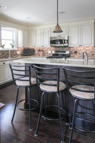 Kitchen Breakfast Bar Wainscoting