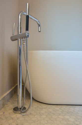 bathroom modern tub filler