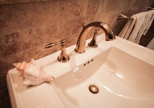 bathroom walkin shower gold warm traditional glass enclosure mosaic floor bench beige (4)