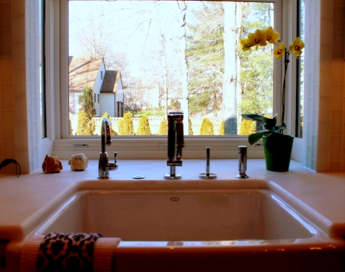 kitchen farmhouse sink