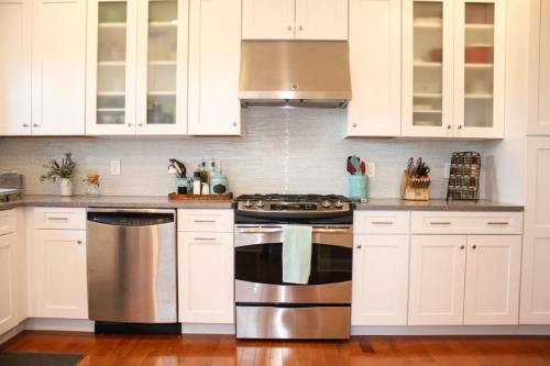 kitchen glass backsplash