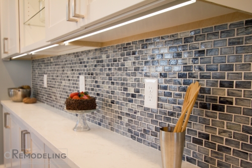 kitchen glass backsplash