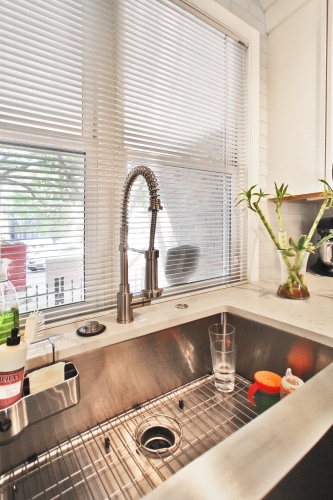 kitchen undermount sink