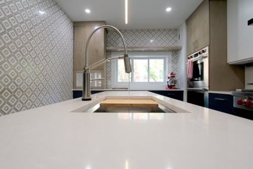 luxe modern kitchen multi tone island sink faucet