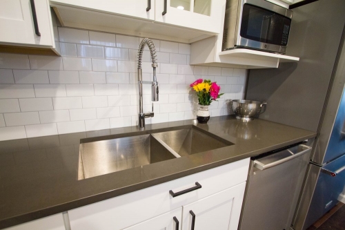 transitional kitchen pro chef faucet