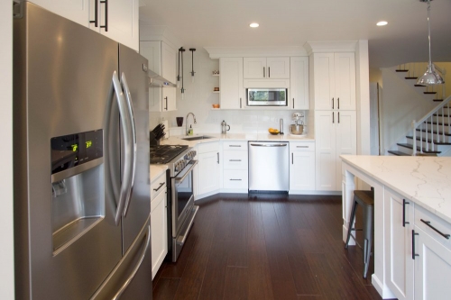 white shaker kitchen dishwasher