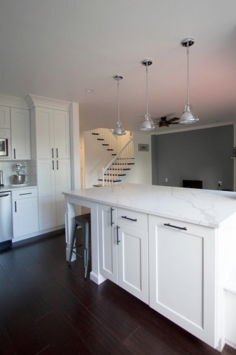 white shaker kitchen pendant lights