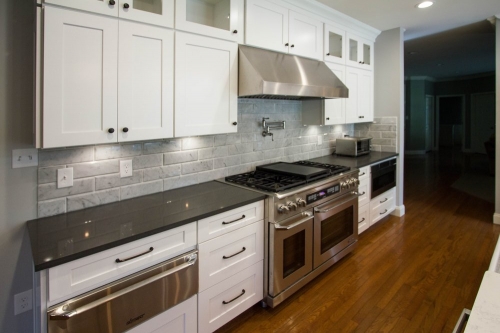 white shaker kitchen warming drawer