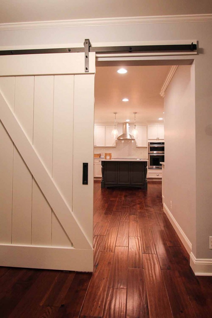 dremodeling-rustic-modern-barn-door