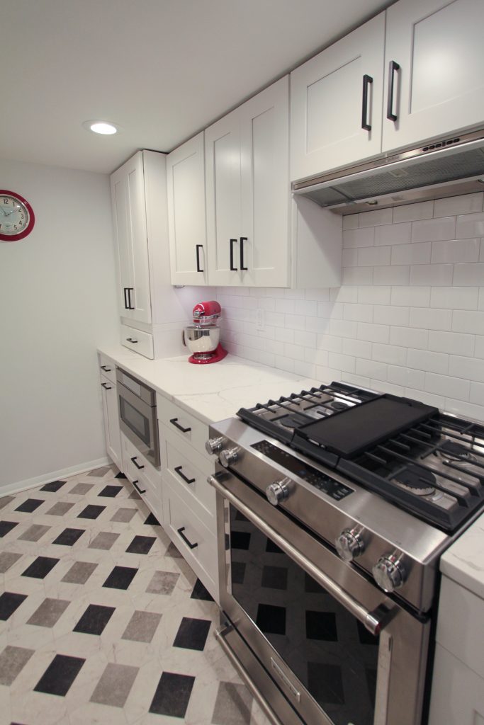 Diamond-Tile-Floor-Stainless-Steel-Appliances-dremodeling-philadelphia