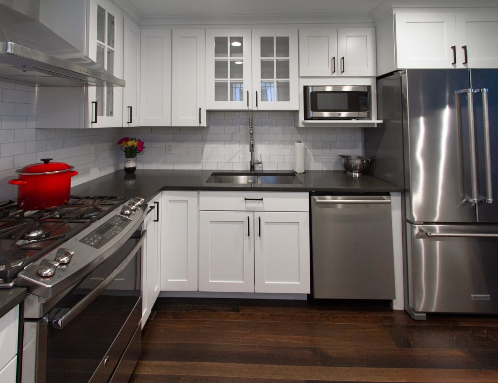 Kitchen-Hardwood-Floors-Quartz-Countertop-dRemodeling-Philadelphia