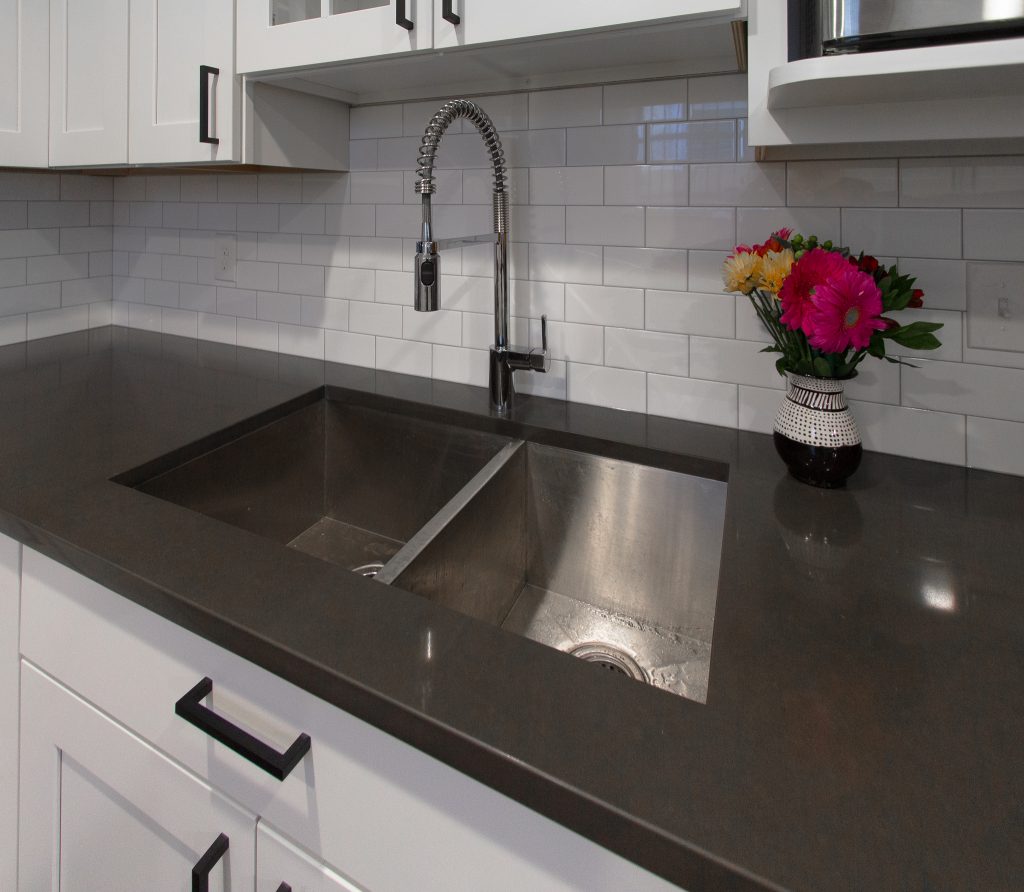 White-Shaker-Kitchen-Gray-Quartz-Countertop-dRemodeling-Philadelphia