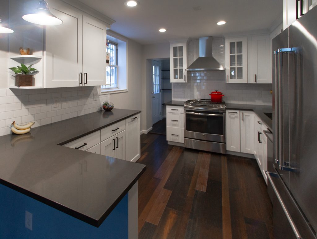 White-Shaker-Kitchen-Hardwood-Floors-Quartz-Countertop-dRemodeling-Philadelphia